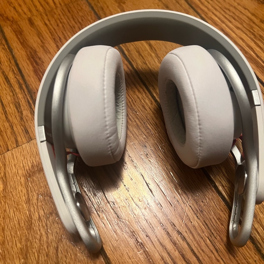Beats by Dre beats mixer wired headphones